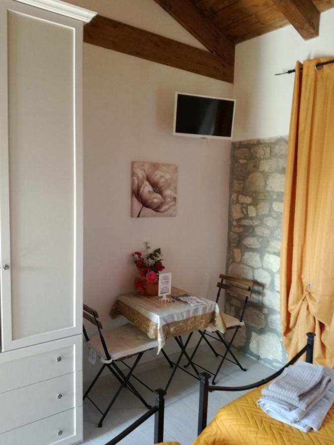 B&B Pozzo Innamorato Montenero di Bisaccia Bagian luar foto